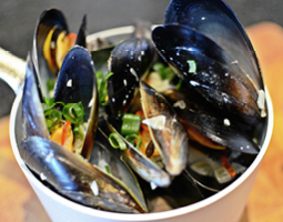 Cider & Chilli Mussels - Ziegler and Brown