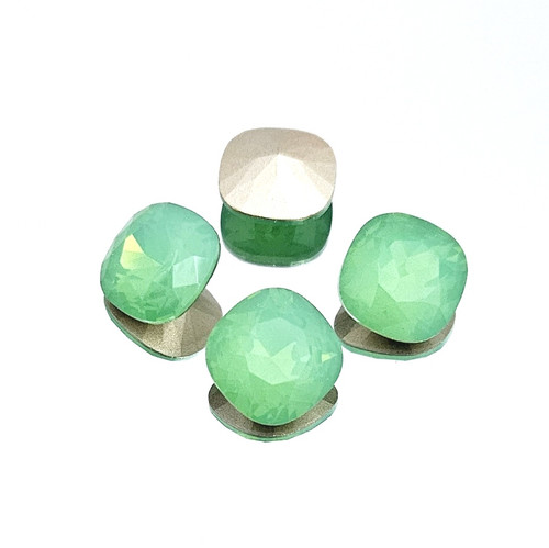 Crystal cushion stone 12mm Pacific Opal Crystal cushion stone 12mm Pacific Opal