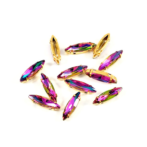 Slim Navette stone 4x15mm Heliotrope w/gold plated claw setting