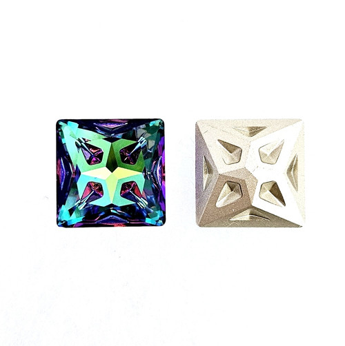 Crystal Square stone 'Star Meteorite' series. 18x18mm. Sphinx Crystal Square stone 'Star Meteorite' series. 18x18mm. Sphinx