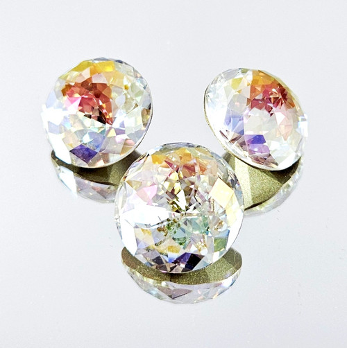 Crystal dome round stone, 18mm. Point back and plated. Crystal Cognac. Crystal dome round stone, 18mm. Point back and plated. Crystal Cognac.