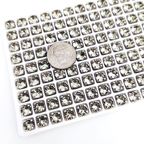 6mm chaton crystal in silver claw setting. Black Diamond 6mm chaton crystal in silver claw setting. Black Diamond