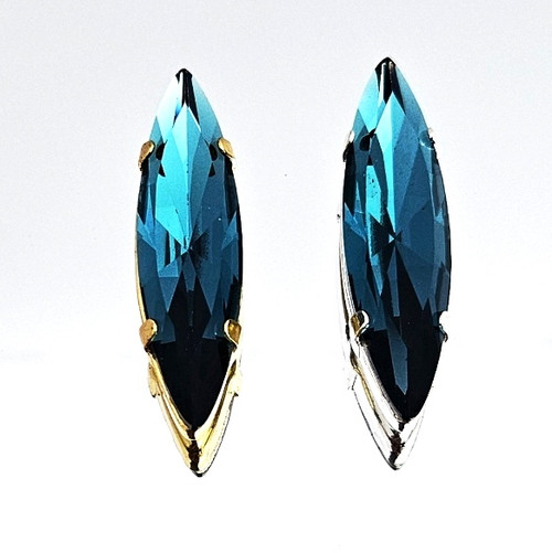 Navette stone 35x9.5mm in claw setting, Indicolite