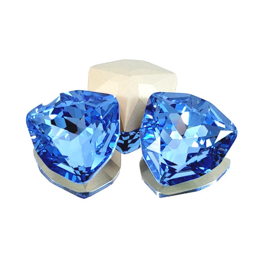 Crystal Trilliant Triangle Stone 24mm Crystal Trilliant Triangle Stone 24mm