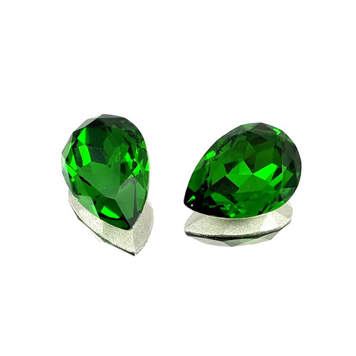 Crystal fancy stone pear-shape 18x13mm Fern Green