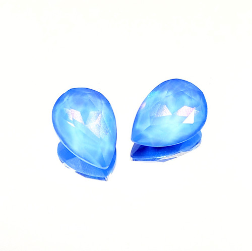 Crystal fancy stone pear-shape 18x13mm Sapphire Aurora