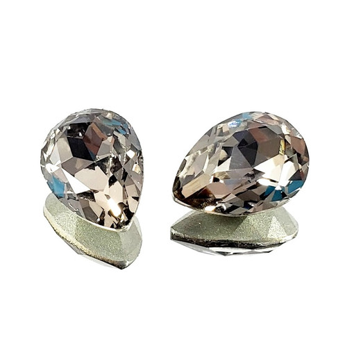 Crystal fancy stone pear-shaped 25x18mm Silver Shadow