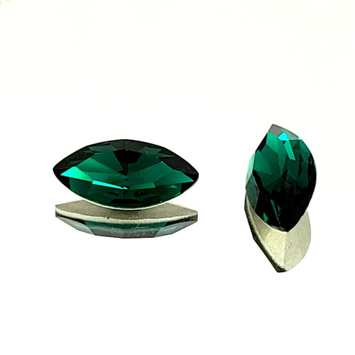 Crystal Navette Stone 18x9mm Emerald Crystal Navette Stone 18x9mm Emerald