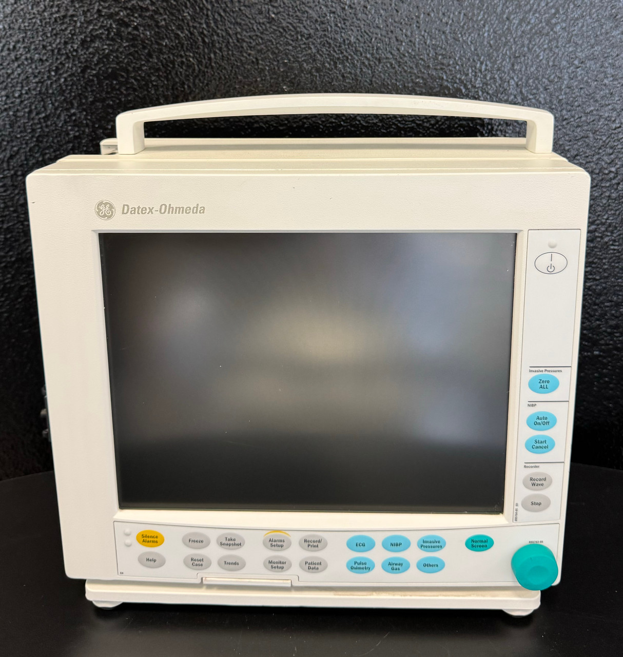 Datex Ohmeda F-CM1-05 F-CMC1-05 Monitor w/ Module - Parts Only Datex Ohmeda F-CM1-05 F-CMC1-05 Monitor w/ Module - Parts Only