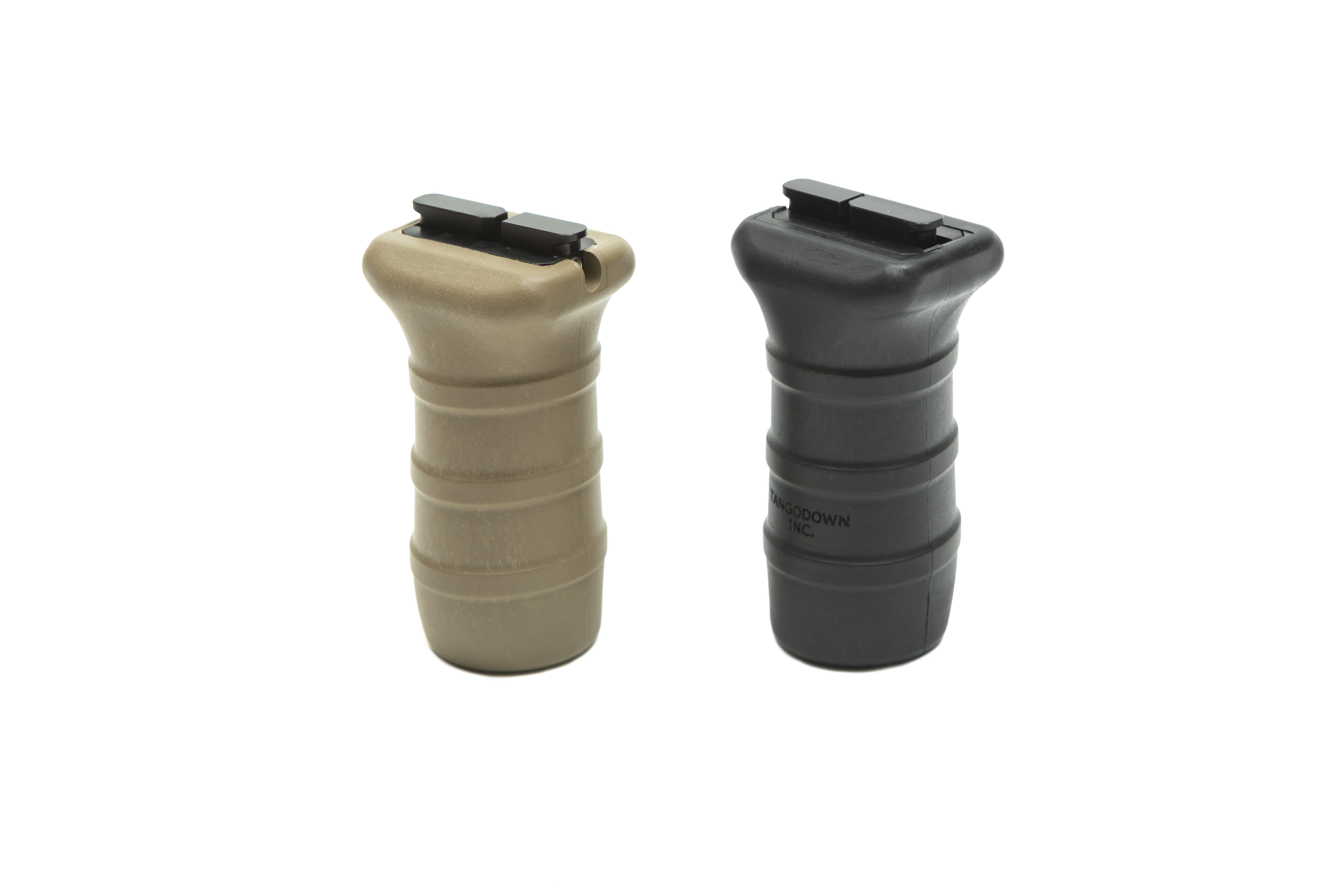 実物TangoDown Vertical Fore Grip (Stubby) TangoDown Vertical Fore Grip QD (Stubby) - - TangoDown