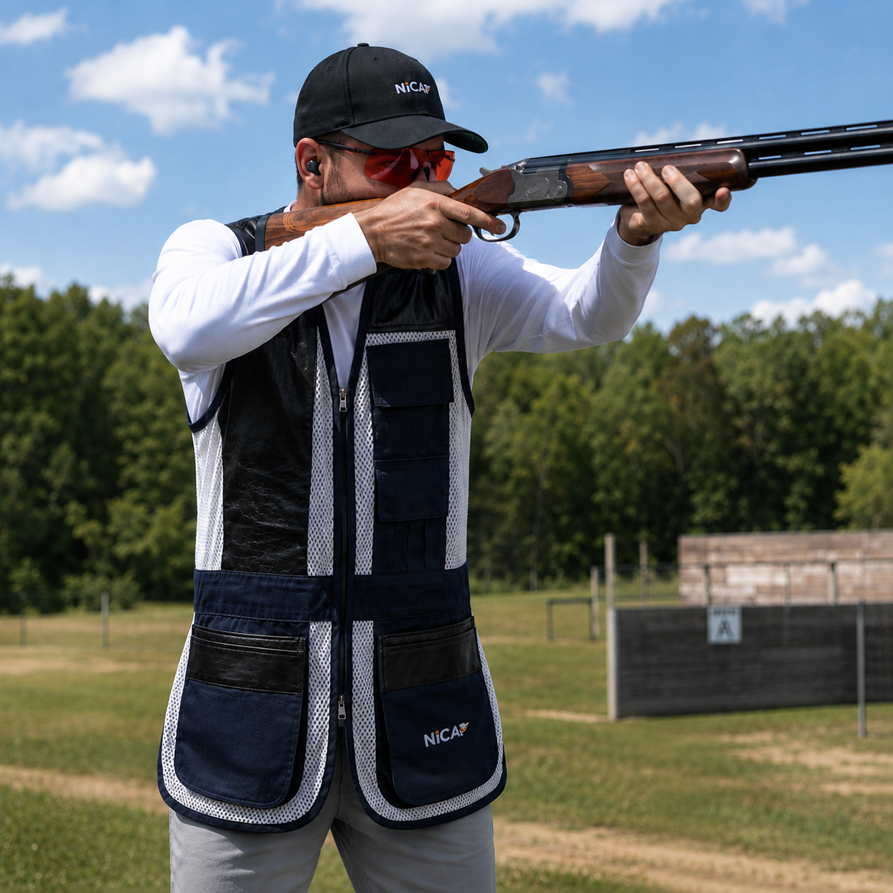 Nica design6 2.0 Shooting Vest- Navy action shot