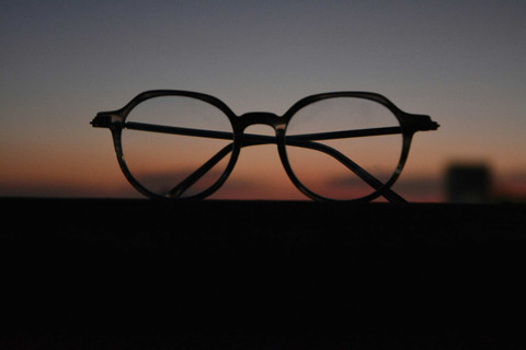 Why Should I Consider Anti-Glare Glasses?