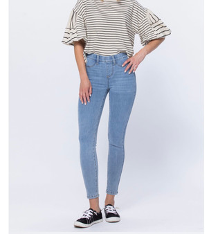 JUDY BLUE PLUS SIZE MID-RISE PULL ON SKINNY JEGGING