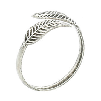 Sterling Silver Adjustable Toe Ring Softly Curved Leaves