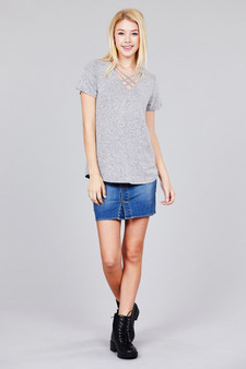 ACTIVE BASIC SHORT SLEEVE V-NECK WITH CROSS STRAP NECKLINE  HACCI KNIT TOP