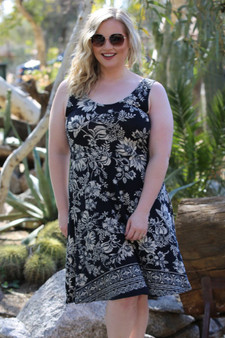 Plus Size Black and White Print Sleeveless A-Line Dress