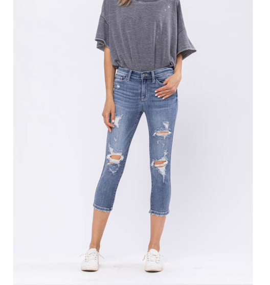JUDY BLUE MID-RISE DESTROYED CAPRI