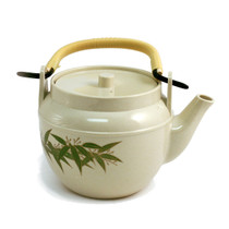 Bamboo Leaf Melamine Teapot 40 fl oz