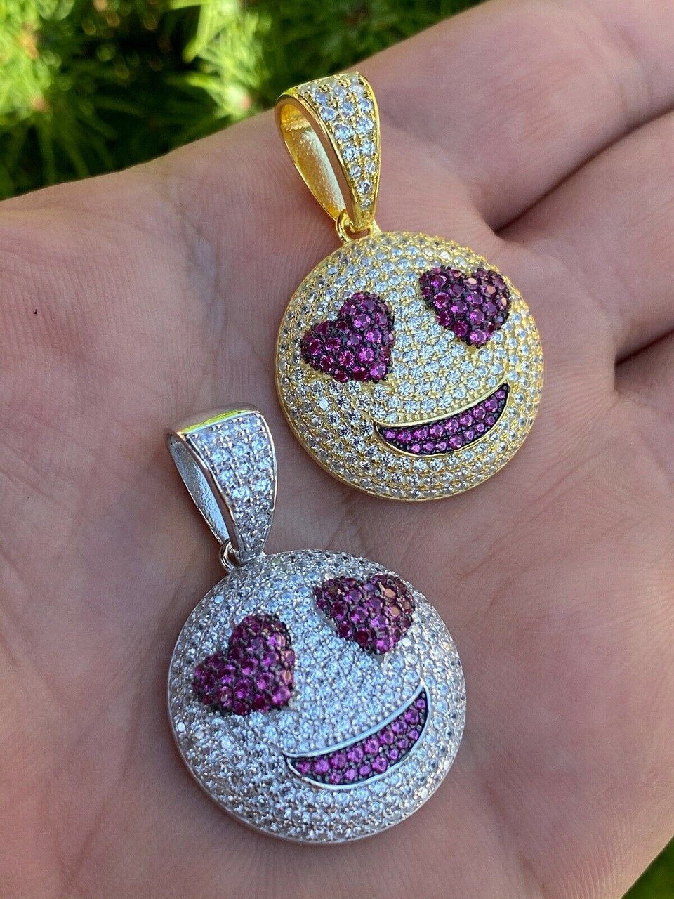 ☺Himi☺ Okay so y'all know I LOVE my bag charms!(thanks for exposing