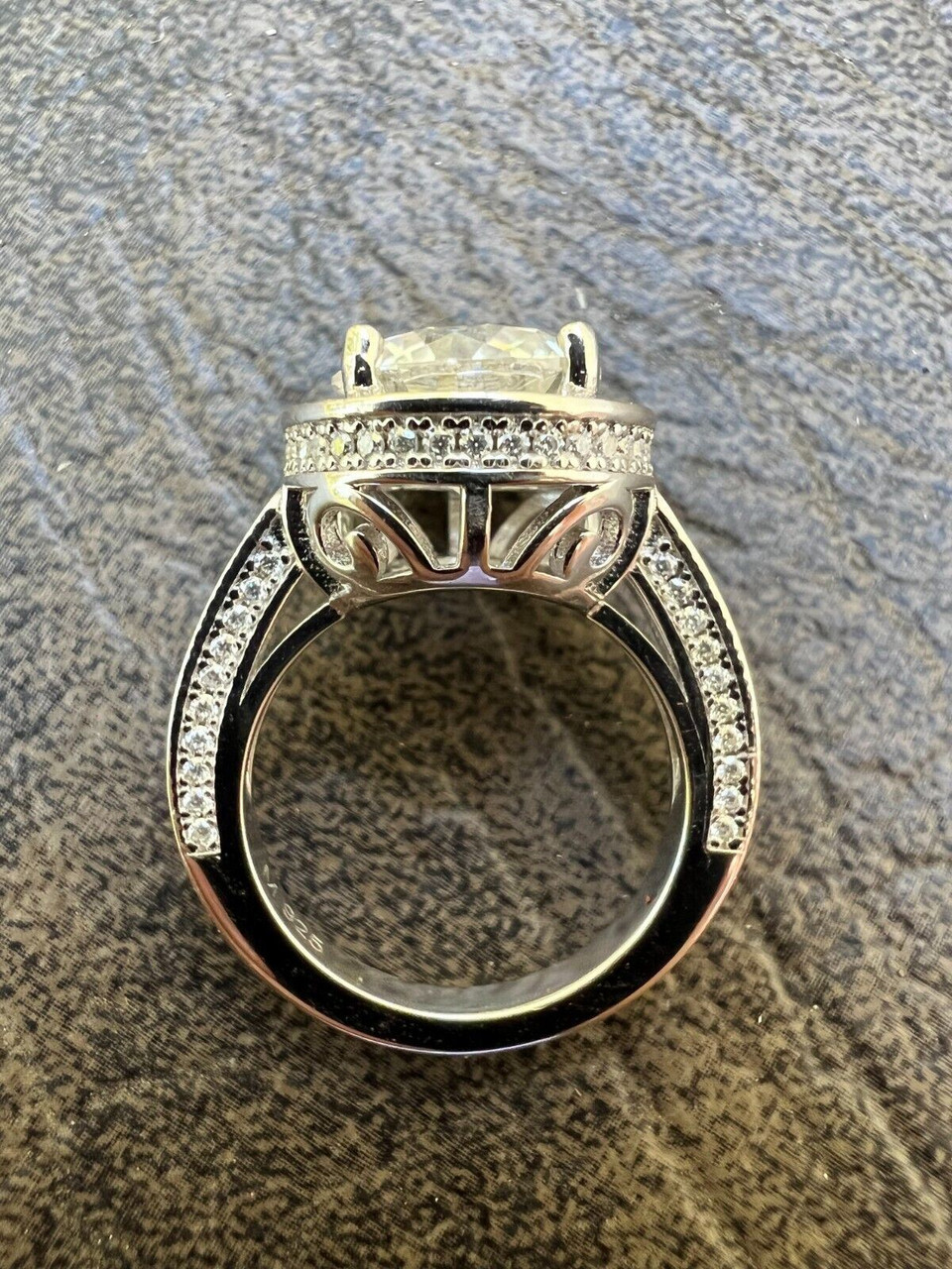 Real 1.7ct-4.7ct MOISSANITE Halo Engagement Promise Ring 925