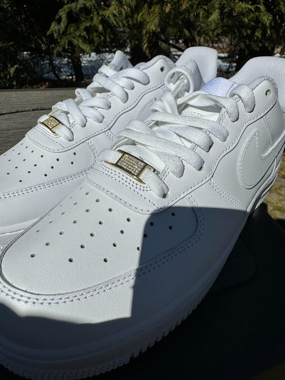 af1 white and gold