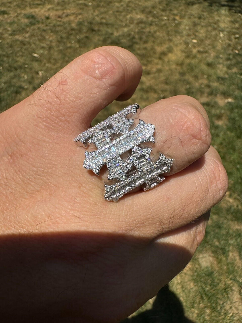 モスカートなどまとめ売り MOISSANITE Iced Real Baguette Gothic Three Cross Ring Solid