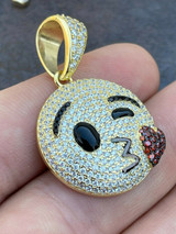 Hip Hop Real 925 Sterling Silver Hip Hop Kiss Face Emoji Pendant Necklace Iced Gold