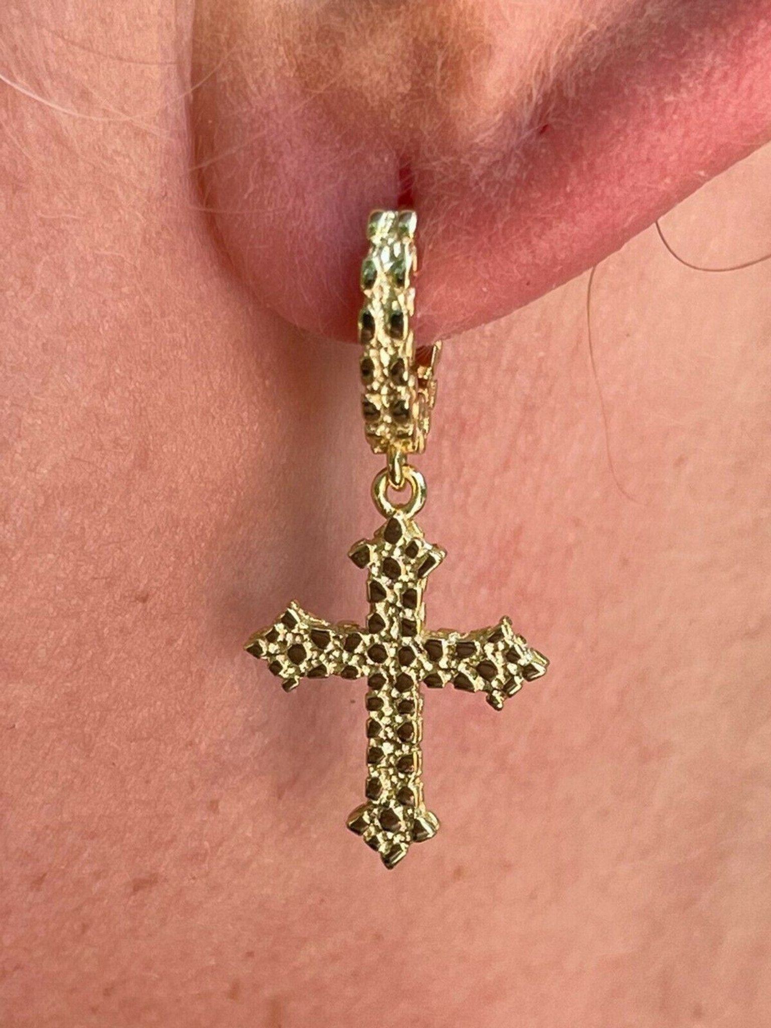 Hot Sale Gold Plate & Real 925 Sterling Silver Round Moissanite Ankh Earring  Iced Lab Diamond Cross Drop/Dangle Diamond Earrings - China Cross Earring  925 and Stud Earring price | Made-in-China.com