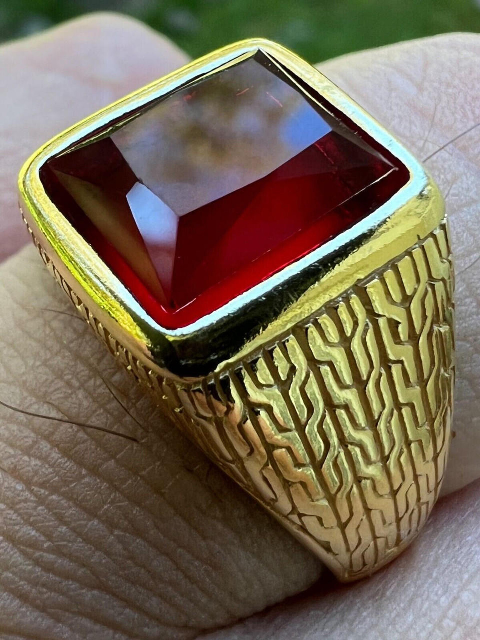 14k gold ring clearance with red stone