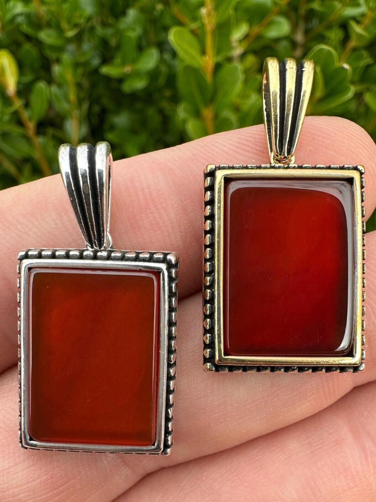 Red agate necklaces - URSHI COLLECTIONS - 3548658