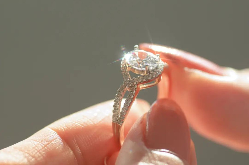 What Is the Best Carat Size for Moissanite: A Complete Guide to Finding the Perfect Fit What Is the Best Carat Size for Moissanite: A Complete Guide to Finding the Perfect Fit