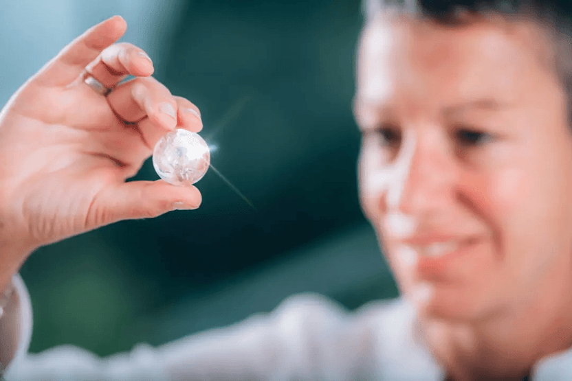 Enhanced Moissanite vs Diamond: Which Is Better for Your Ring? Enhanced Moissanite vs Diamond: Which Is Better for Your Ring?
