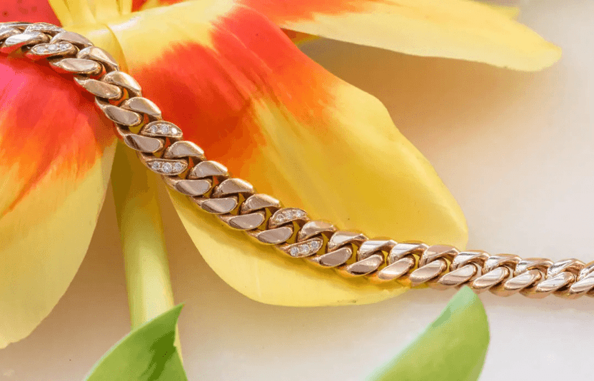 Franco Chain vs Cuban Chain: Which Style Suits You Best? Franco Chain vs Cuban Chain: Which Style Suits You Best?