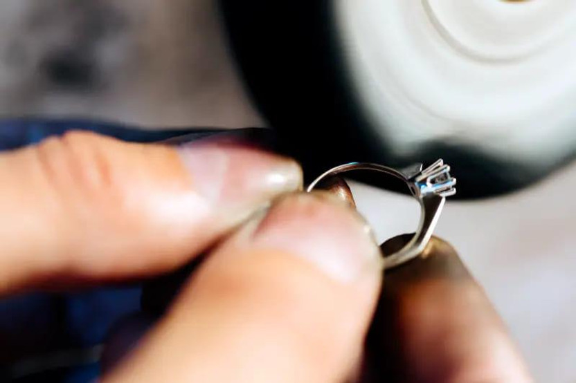 Top Tips on How to Clean Moissanite Ring Top Tips on How to Clean Moissanite Ring