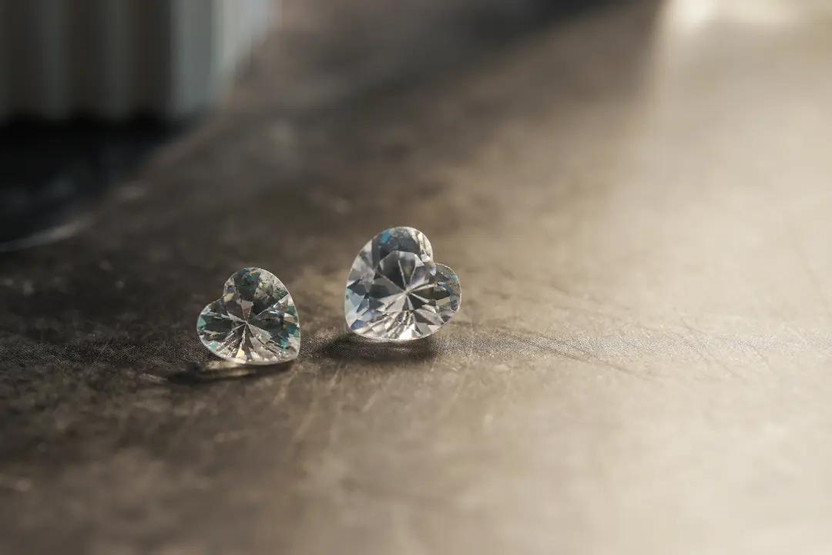 Is a 3-Carat Moissanite the Same Size as a 3-Carat Diamond? Is a 3-Carat Moissanite the Same Size as a 3-Carat Diamond?