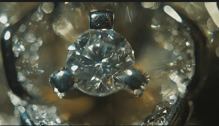 White Sapphire vs Moissanite: Best Picks for Your Engagement Ring White Sapphire vs Moissanite: Best Picks for Your Engagement Ring