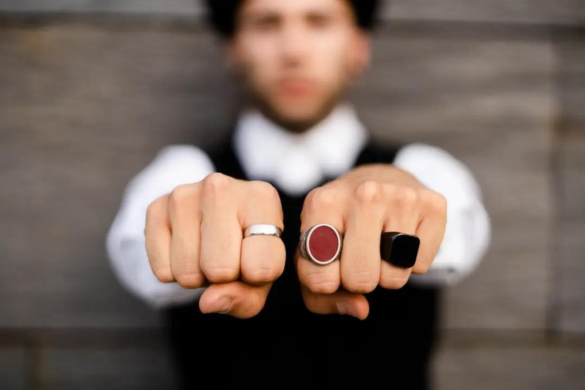 Pinky Rings Meaning: The Definitive Pinky Ring Guide Pinky Rings Meaning: The Definitive Pinky Ring Guide