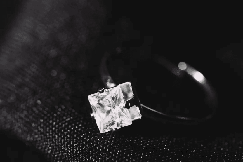 Square Brilliant vs Princess Cut Moissanite: Which is Best for Your Ring? Square Brilliant vs Princess Cut Moissanite: Which is Best for Your Ring?