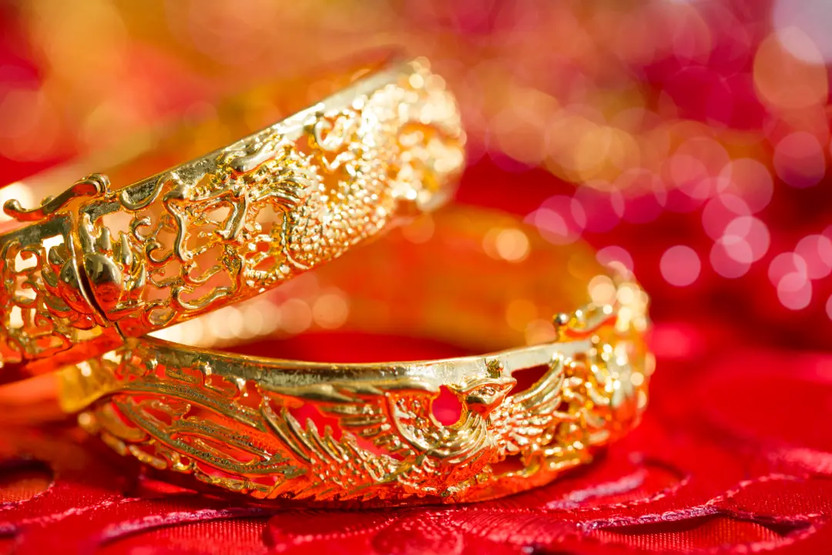 Does Gold-Plated Jewelry Tarnish? Essential Tips to Keep It Shiny Does Gold-Plated Jewelry Tarnish? Essential Tips to Keep It Shiny