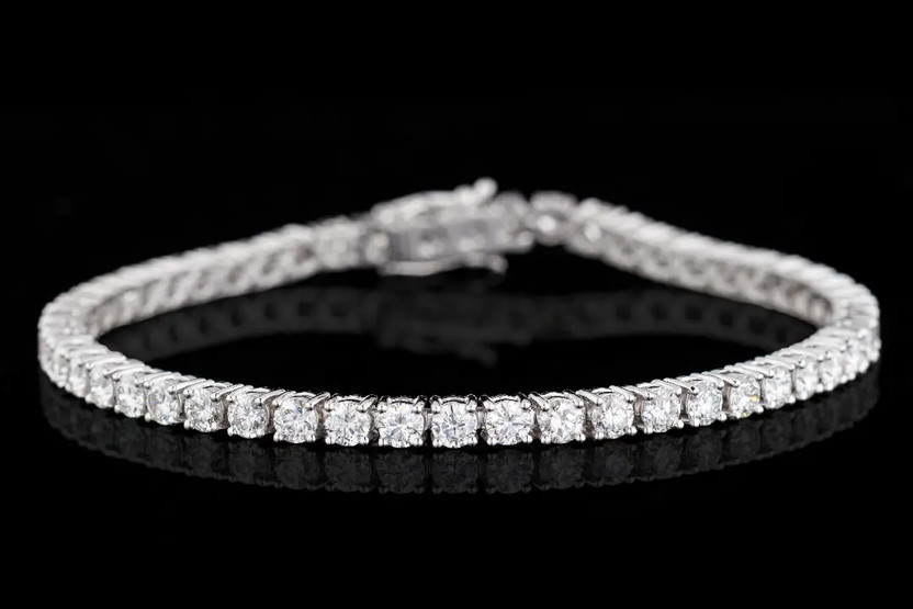 What Is a Tennis Bracelet? A Complete Guide What Is a Tennis Bracelet? A Complete Guide