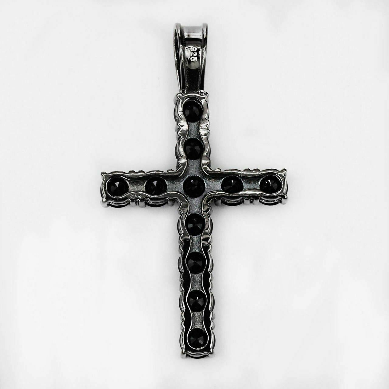 Tennis chain with cross real clearance