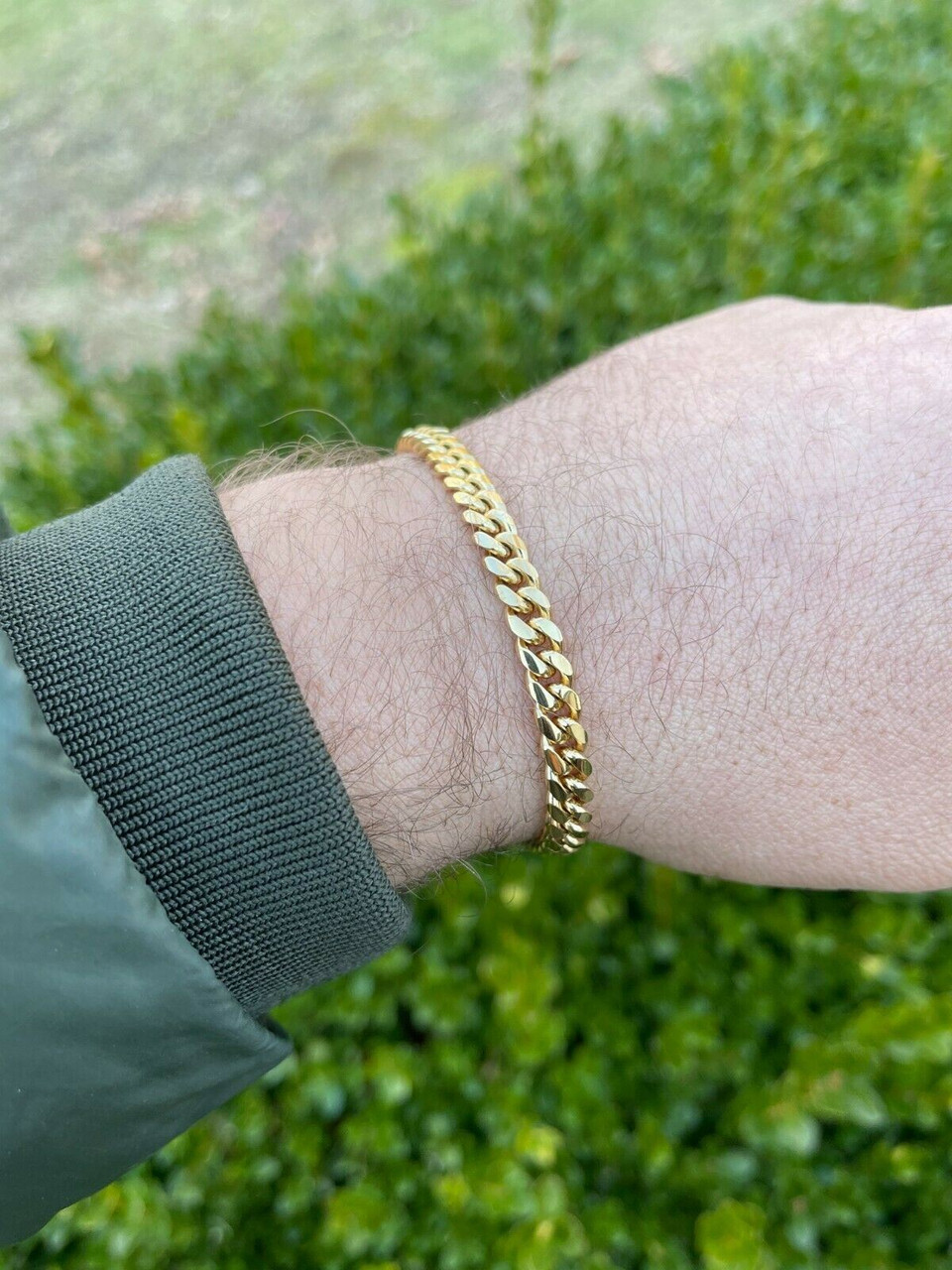 8 Men's Miami Cuban Link Bracelet in 14k Yellow Gold (6 mm)