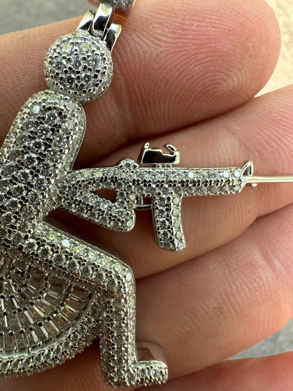 Men Necklaces Gold Plated AK 47 Assault Gun Rifle Iced Out Pendant Necklace  Stainless Steel Hiphop Military Jewelry From 5,48 € | DHgate