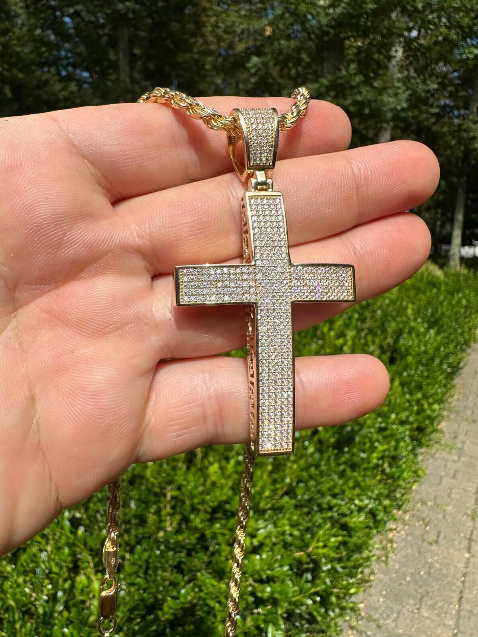 Iced Out Micro Pave Cuban Link Chain Necklace For Men High Quality CZ Hip  Hop Moissanite Jewelry With Heavy Chunky Moissanite Stones From Lrh1993,  $116.15 | DHgate.Com