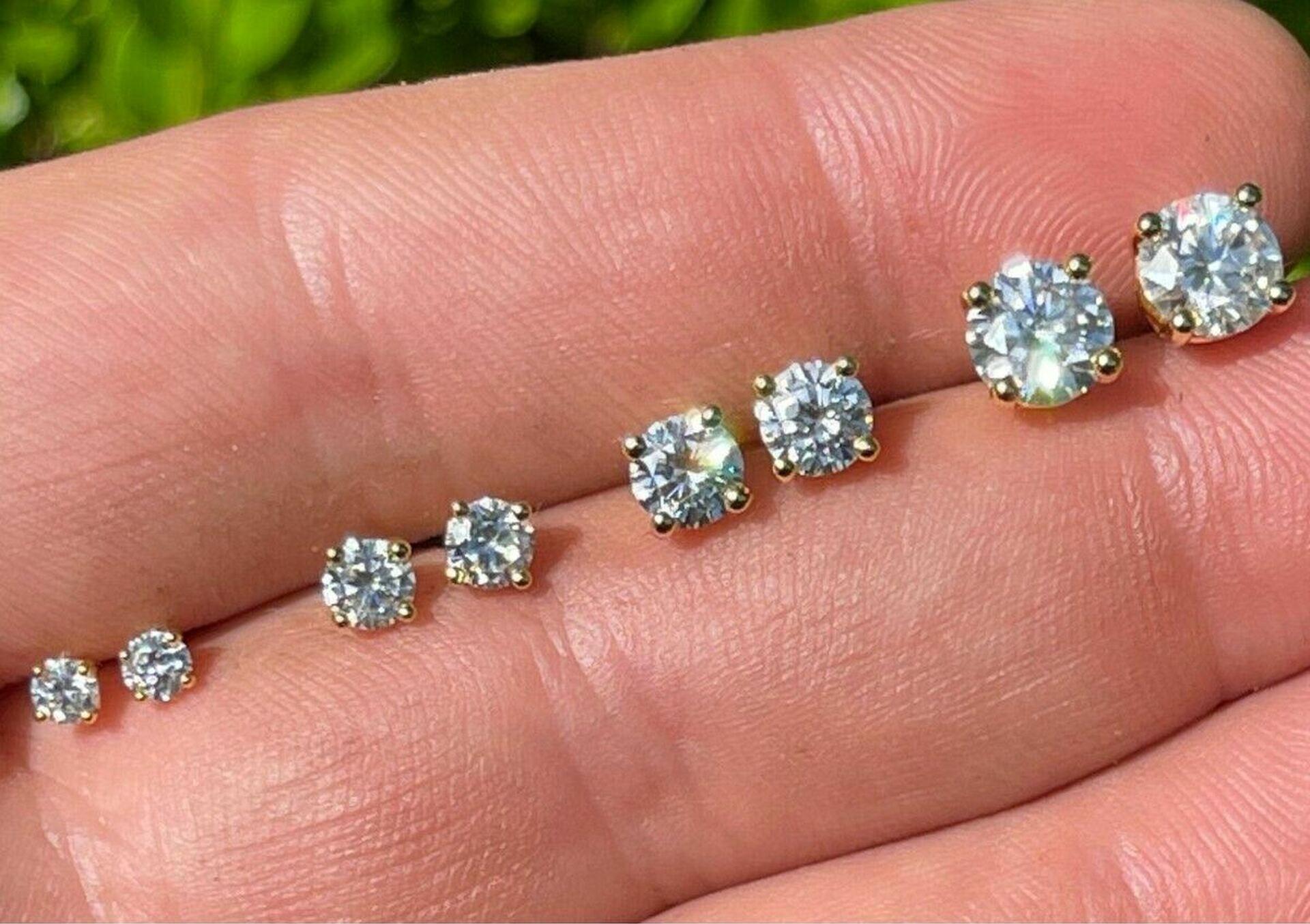 moissanite-stud-earrings