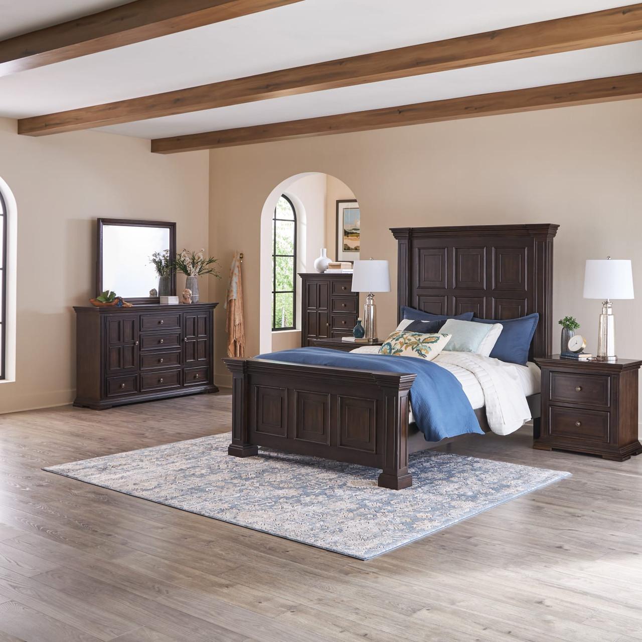 Summit Collection Queen Bed