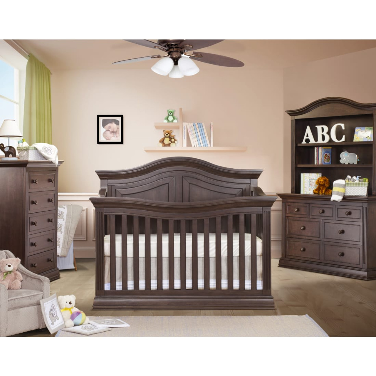 Sorelle Providence Crib - Chocolate