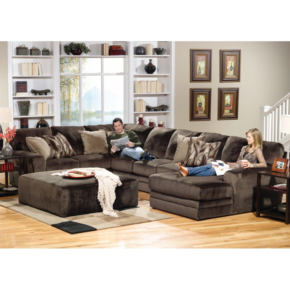 Everest Living Room LSF Sectional Piece - Brown