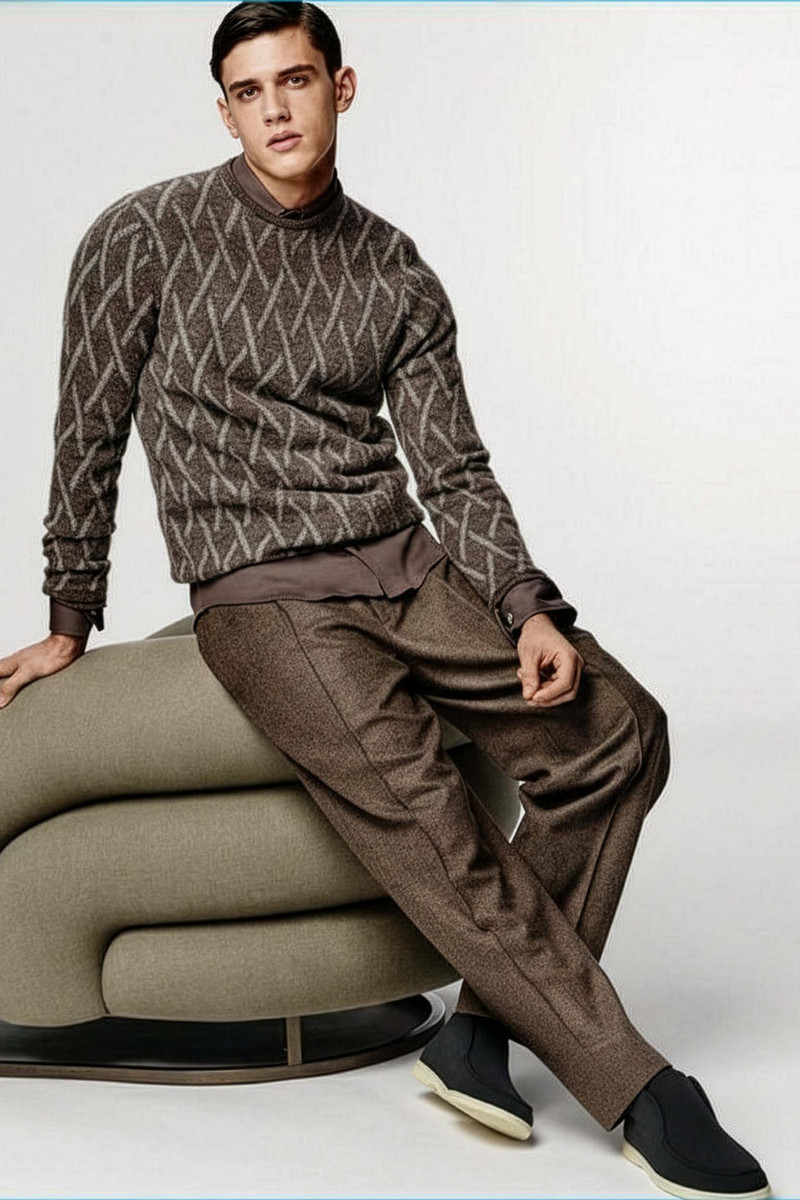 Loro Piana Men's Open Walk Chukka Boots (Suede with Beaver Fur) - Image 5