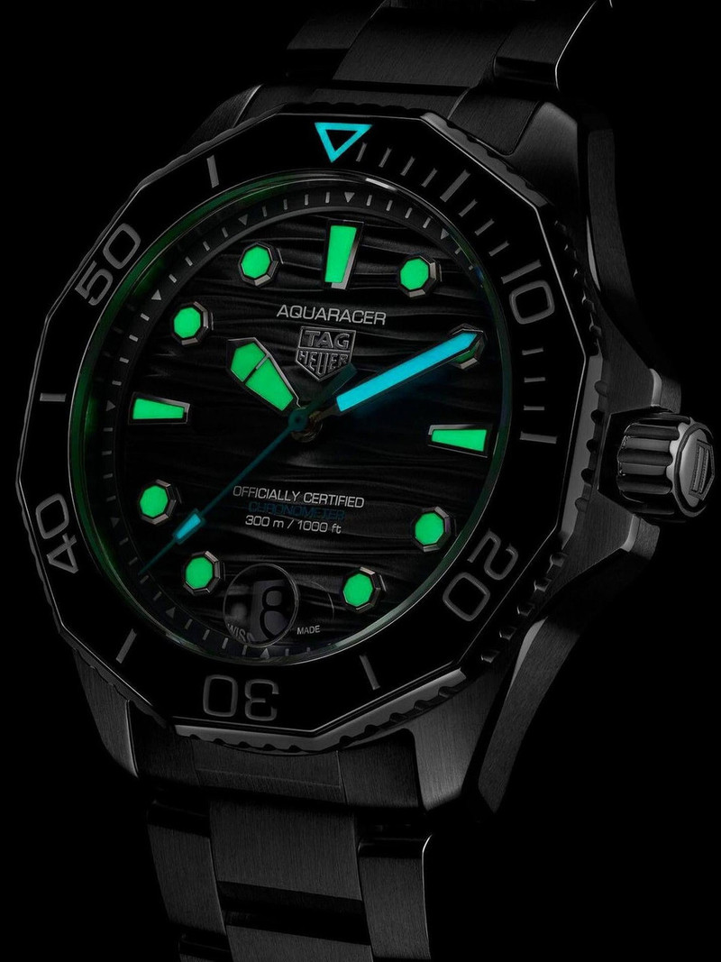 TAG Heuer Aquaracer Professional 300 Date 42mm Green Dial Men's Watch - Image 9